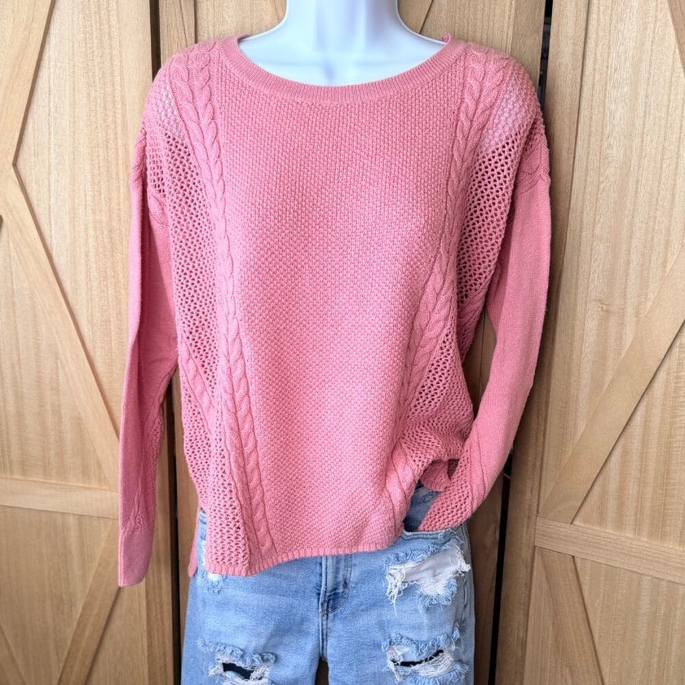 American Eagle Pink Knit Sweater Small